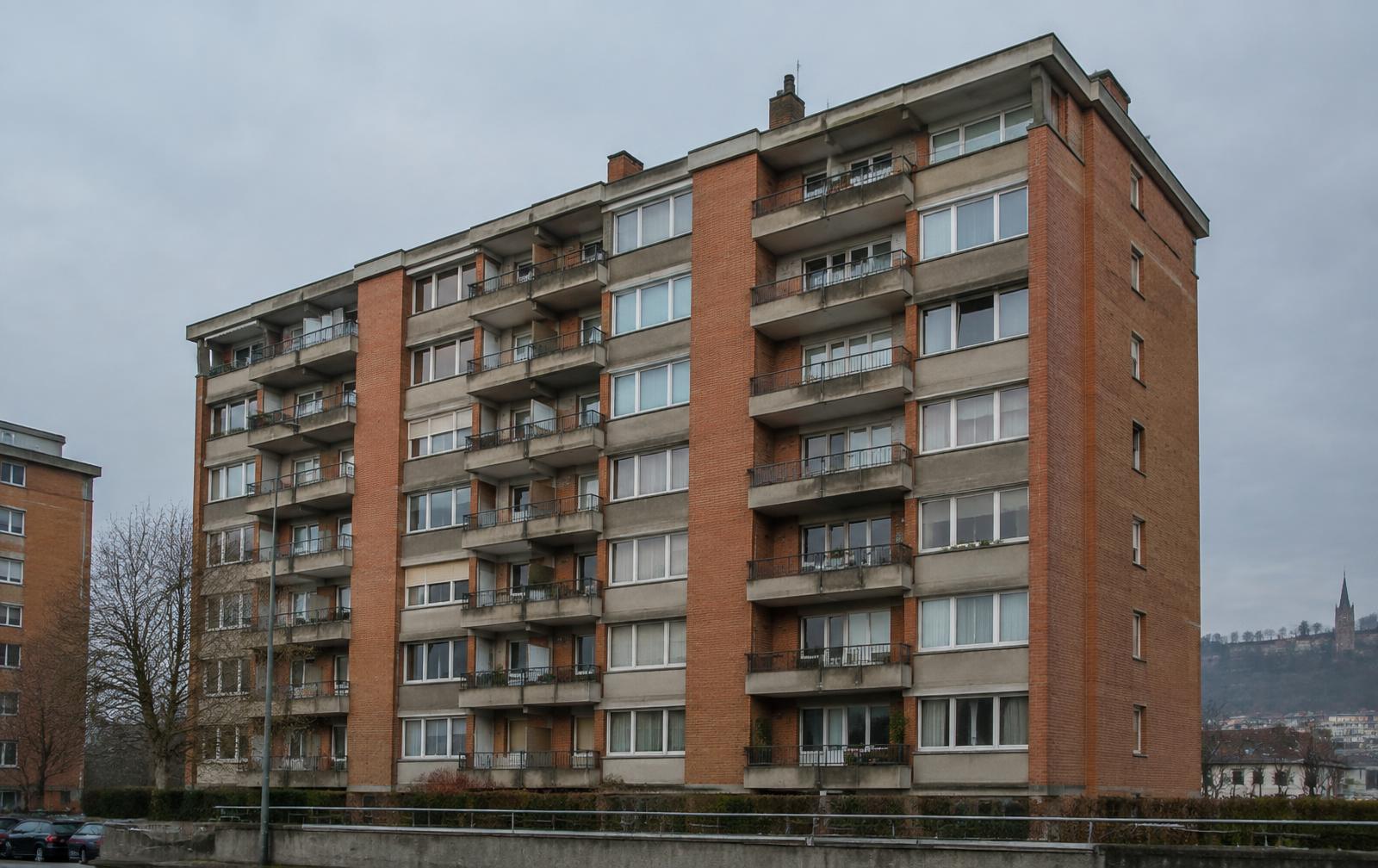 Immeuble à appartements des années 1970 à Liège